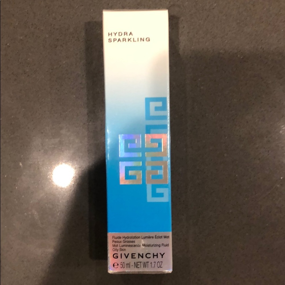 Givenchy Hydra Sparkling Mat Lumiere Moisturizer